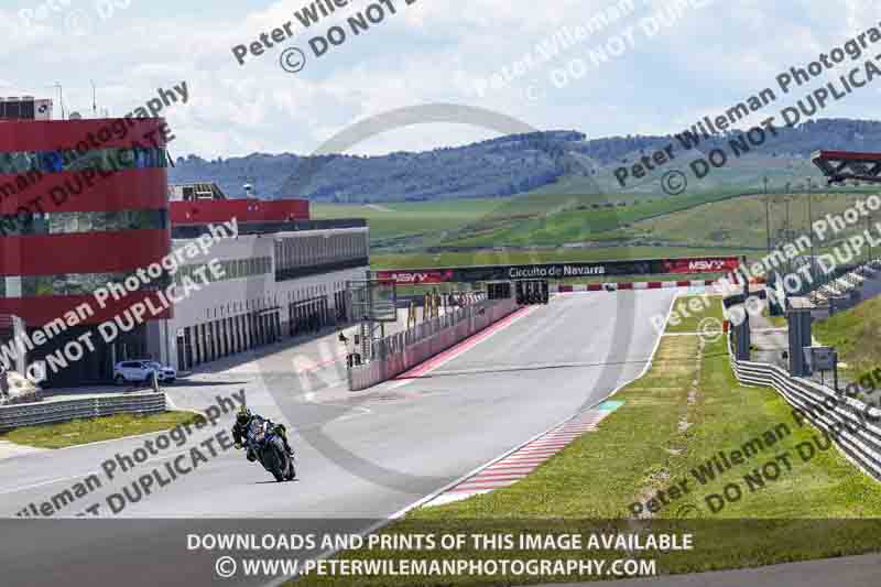 cadwell no limits trackday;cadwell park;cadwell park photographs;cadwell trackday photographs;enduro digital images;event digital images;eventdigitalimages;navarra;no limits trackdays;peter wileman photography;racing digital images;trackday digital images;trackday photos